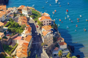 Sol e Mar Camara de Lobos by HR Madeira